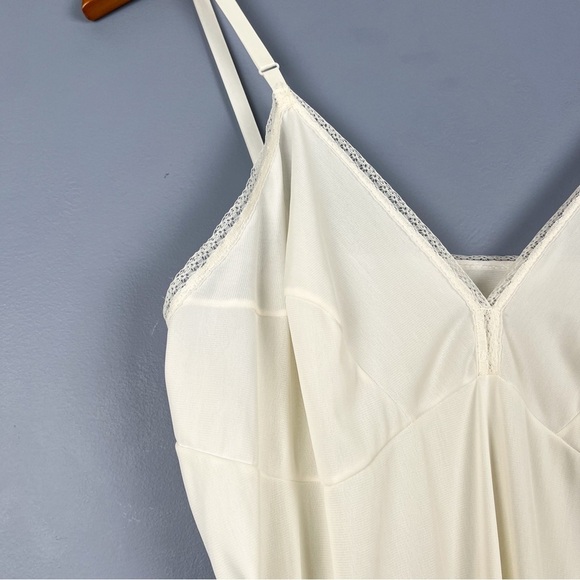 Lorraine Exclusive of Decoration Slip Dress Cream Nylon Full Length - Picture 4 of 10